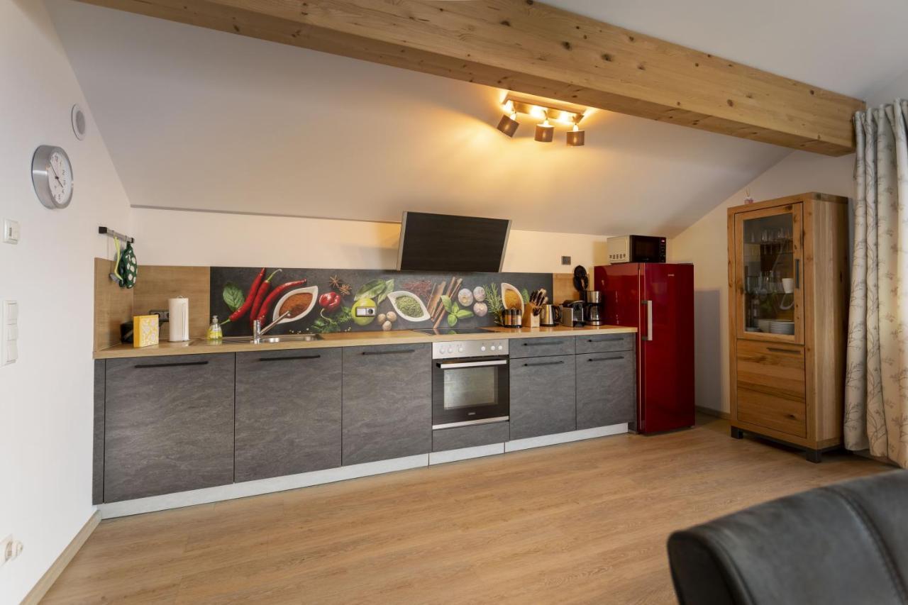 Pension Bernhardhof Otterfing Bagian luar foto