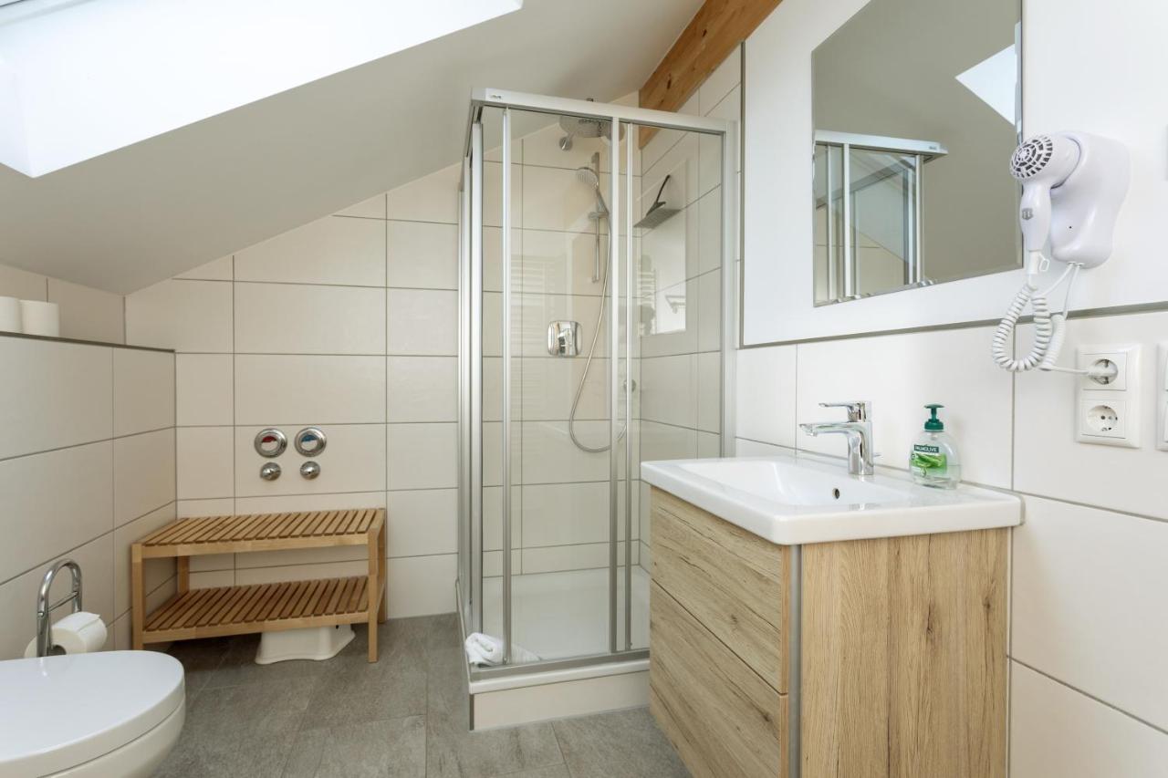 Pension Bernhardhof Otterfing Bagian luar foto