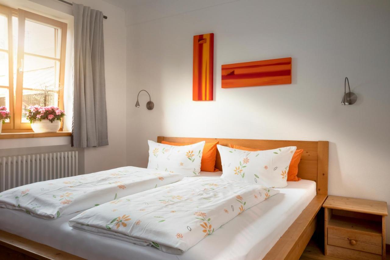 Pension Bernhardhof Otterfing Bagian luar foto