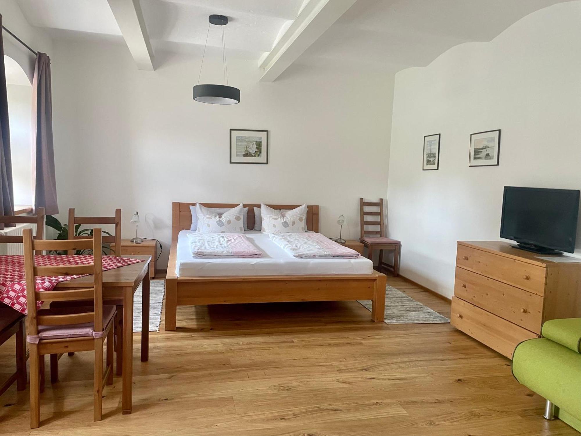 Pension Bernhardhof Otterfing Bagian luar foto