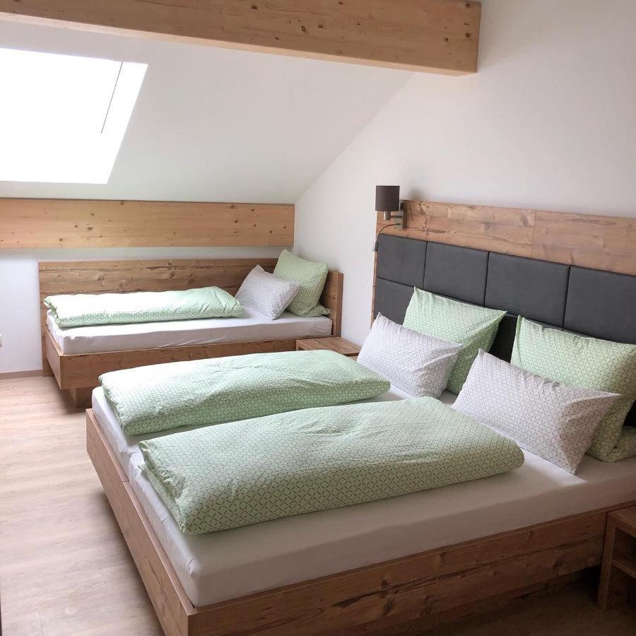 Pension Bernhardhof Otterfing Bagian luar foto